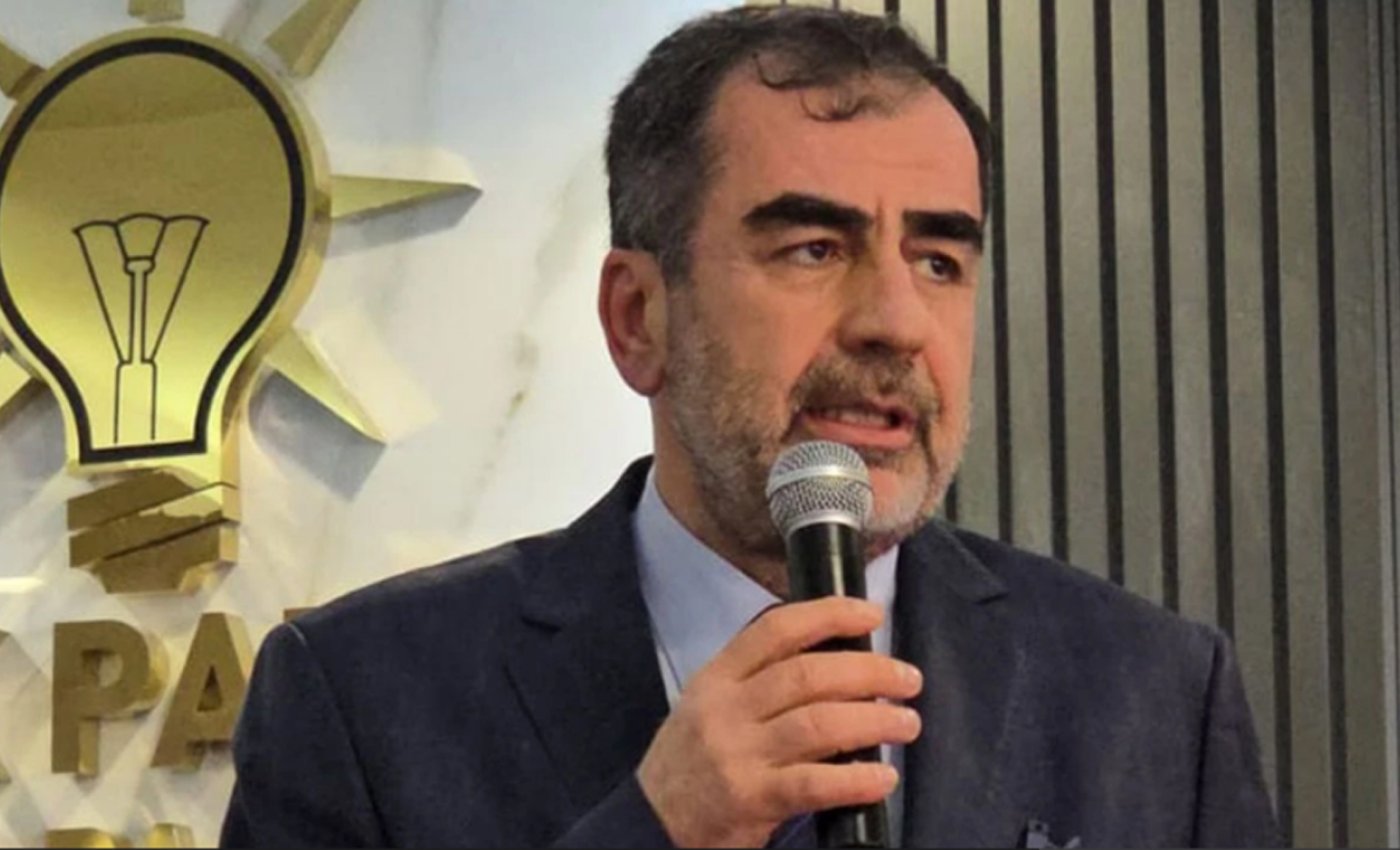 Mehmet Erdem: “CHP’yi CHP’liler bitiriyor”