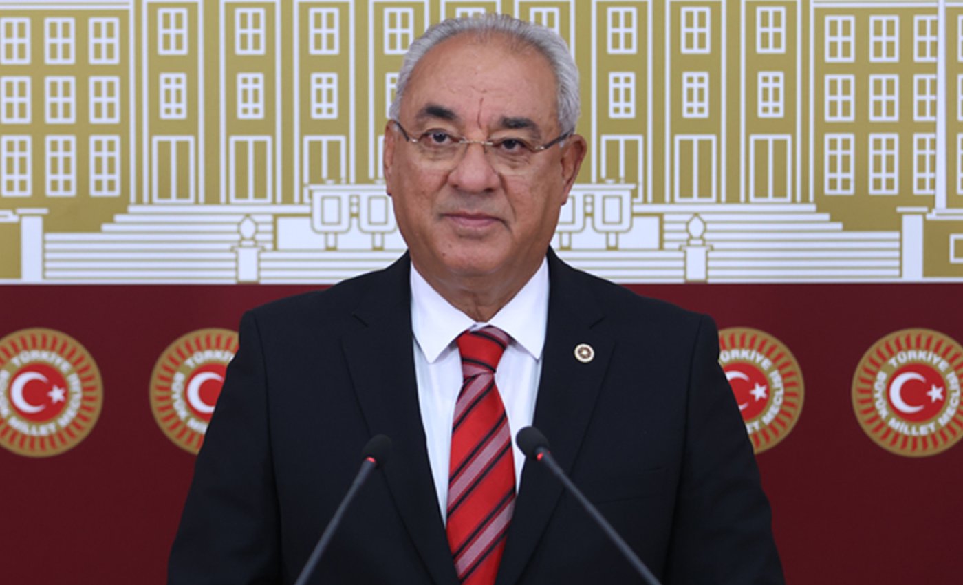 Önder Aksakal: “Büyükşehir Yasası eski haline getirilmelidir.”